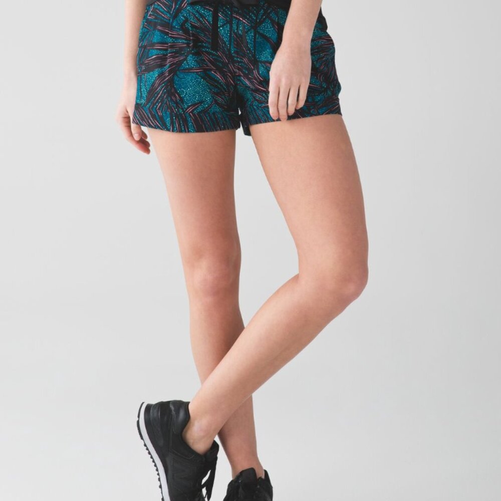 Lululemon Spring Break Away Short